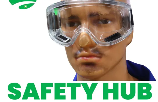 vaultex Safety goggles worn by a construction worker at work place